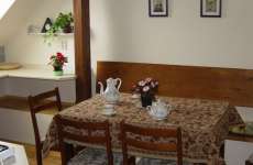 Apartmá Kopretina - stůl